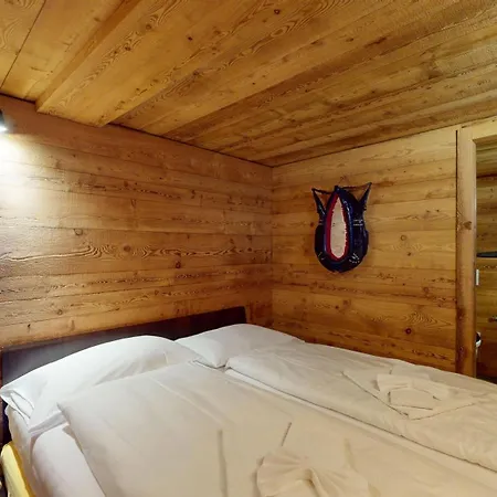 Chesa Gueglia Appartement *
